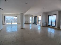 فيلا فاخرة مع حديقة في القبة