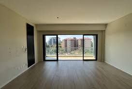 أرض سكنية في جبيل بإطلالة بحرية